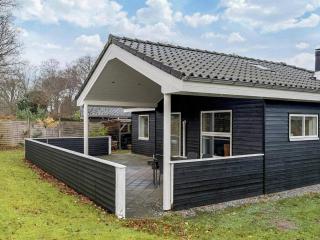 Modern Villa with Sauna Retreat - 9