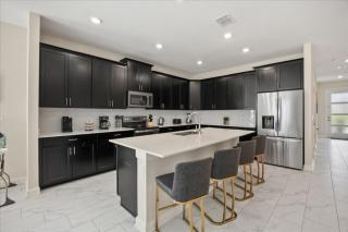 6 Bedrooms 5 Bathrooms Champions 1097 Ls - 8