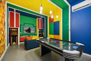 6 Bedrooms 5 Bathrooms Champions 1097 Ls - 2