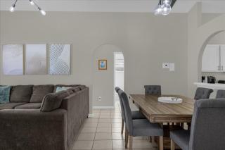 3 Bedrooms 2 Bathrooms Indian Creek 2559 Bc - 6