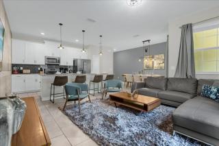 4 Bedrooms 3 Bathrooms Storey Lake 4820 Ls - 8