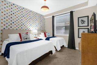 2 Bedrooms 2 Bathrooms Storey Lake 4731-204Ct - 1