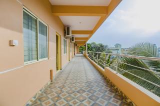 Hotel O P N K Suites - 9