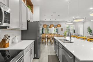 12 Bedrooms115 Bathroomsparadiso Grande 5863 Hs - 5