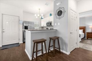 4 Bedrooms 3 Bathrooms Lucaya Village 21-101 - 6