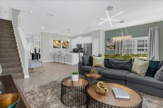 5 Bedroom 4 Bathroom Storey Lake 4823 Ds - 8