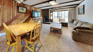 Amazing 2 Bedroom Condo with Awesome View! - 8