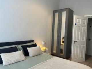 Lury's Studio Apartment - 3