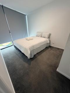 Belconnen Sky Luxe Apartment Free Parking - 2
