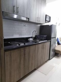 Vistaro Stays at Fame Residences - 8