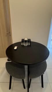 Cozy Minimalist Two-Bedroom Apartment by Jiu Zhai 九寨 - 4