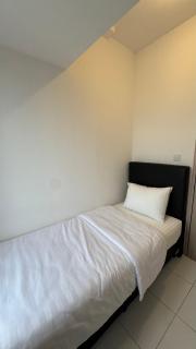 Cozy Minimalist Two-Bedroom Apartment by Jiu Zhai 九寨 - 6