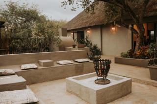 WildlifeEstateVilla-Pool-Boma-Bushlife - 1