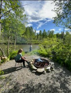Riverfront, Authentic, Luxury Log Cabin-Black Bear - 9