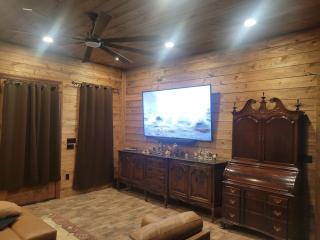 Raka Ranch Barndominium - 7