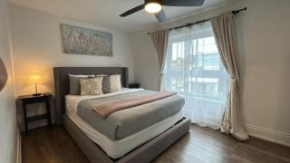 Chic Ossington Escape 3BR w Patio in Downtown - 3
