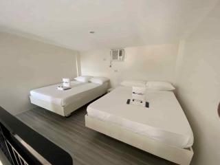 The Waterfront Beach Resort - 5