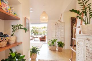 Sandy Feet Shoreline Serenity - 7