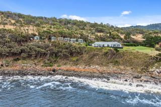 Hamptons on the Bay - 0