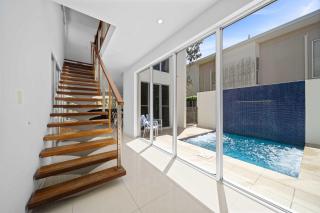 Saltbreeze - Laidback Poolside Living - 6