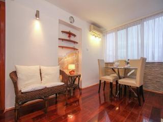 Sunny apartment near beach in Split - 1