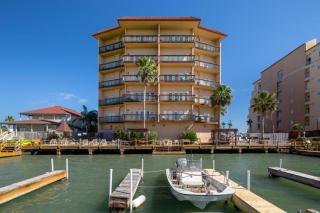Amazing Bay View, Boat docks, and easy walk to the Beach - 9