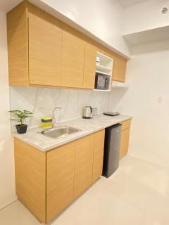 The Courtyard Contemporary Studio at Taguig WiFi - Manila - 4