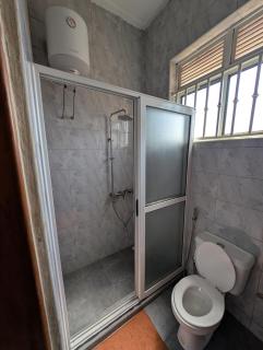 V's lake view Penthouse - 2