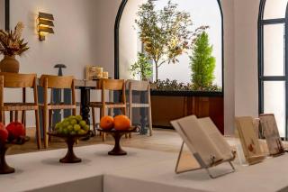 AND·U Designer Homestay (Dukezong Ancient Town Moonlight Square Branch) - 1