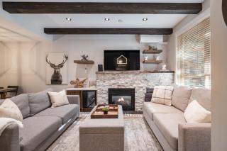 Symphony 8 by Outpost Whistler - 0