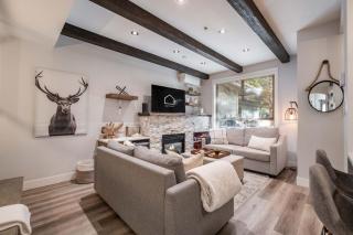 Symphony 8 by Outpost Whistler - 1