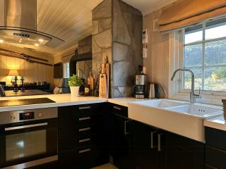 Mountain Cabin With Magical Views At Dagalifjell - 3