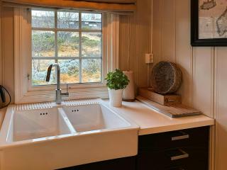 Mountain Cabin With Magical Views At Dagalifjell - 4