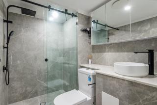 Brisbane Skyline Escape - Pool, Gym & Sauna - 1