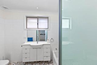 Sunlit Pool Your Holiday Centrepiece - 1