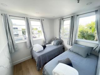 The Azure Terrace Loft - 6