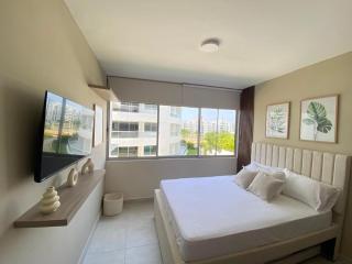 Pool , Private Beach Modern and Serene Apartment - 8