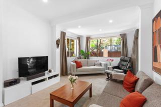 Peaceful 2 Level Home Between Coogee and Randwick - 4