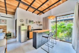 Salt n Pepper - Rosemary Villa with shared pool - 18 only - 6