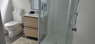 Baden Lodge Motel - PRIVATE SPA Bath - 7