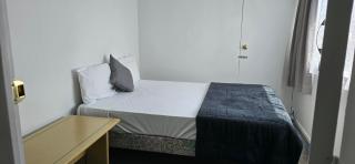 Baden Lodge Motel - PRIVATE SPA Bath - 4