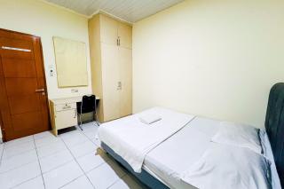 Taisir Residence Near Palmerah Mitra RedDoorz - 6