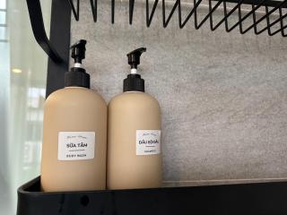 The Train Home - Railway View OldQuarter Studio - 7