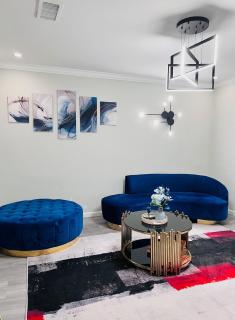 Pasadena Charming Vacation Home with Hot Jacuzzi - 8