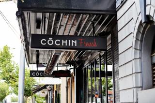 The Swan - 10 Minutes to MCG - 1