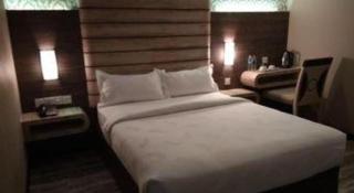 Paragon Nagoya Hotel Batam - 1