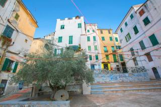 Domus Piazza Brigida - Happy Rentals - 1