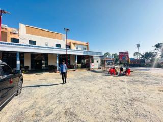 Hotel Shri Shyam And Family Restaurant - 6