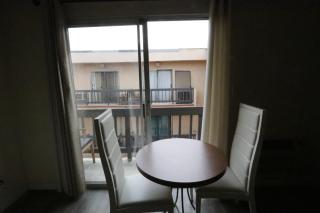 Affordable 1 Queed bed Apartment in Beverly Hills - 3