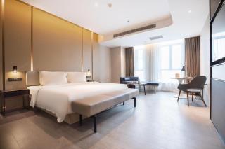 Atour Hotel Wuhan Donghu Yuejiazui - 9